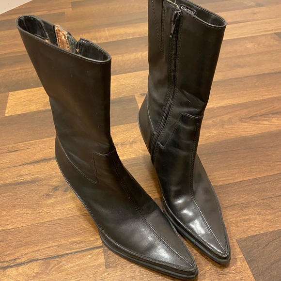 Bronx Brand New Booties - Picture 2 of 7